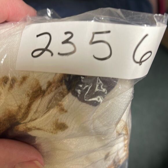 ONEILL size S jumpsuit (shorts) crepe floral lace up front key hole back. - Picture 7 of 7